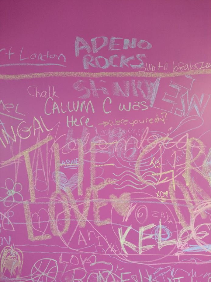 adenovirus rocks chalk graffiti