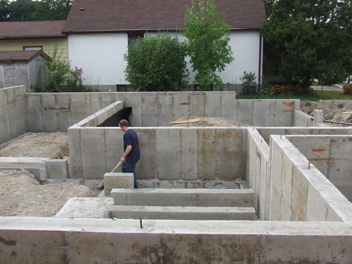 another picture of the foundation